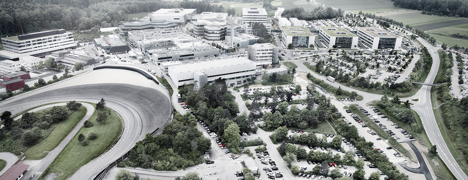 Mehr über den Artikel erfahren Dr. Ing. h.c. F. Porsche AG, Gesamtfahrzeugprüfgebäude