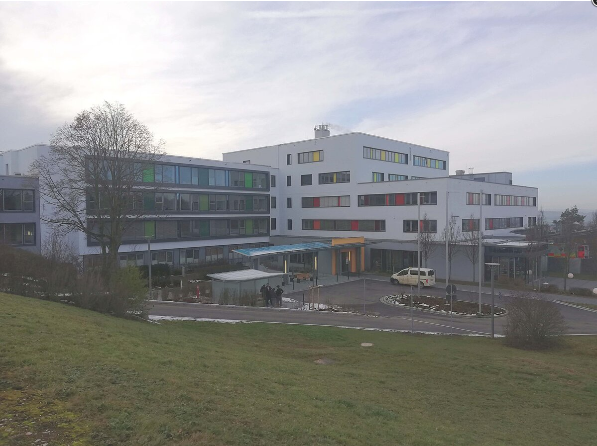 Mehr über den Artikel erfahren Klinikum Altmühlfranken, Sanierung Bettentrakt